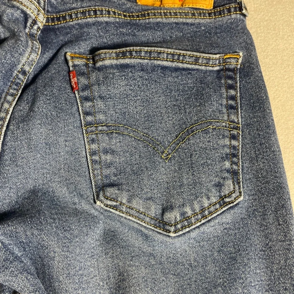 Levis 512 Slim Taper Mens Jeans Blue Medium Wash Denim 32x32 512-0000